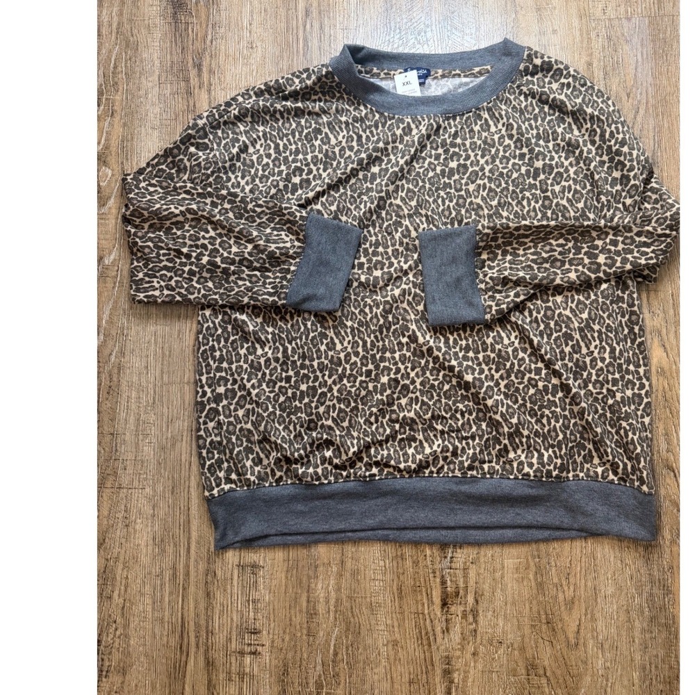 Splendid Lively Leopard Print Sweatshirt XXL Gray Ribbed Trim Pullover NEW‎